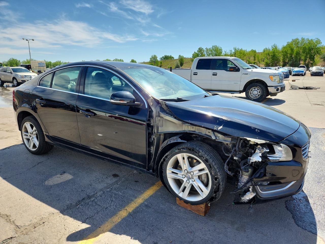 2015 Volvo S60 Premier - Image 4