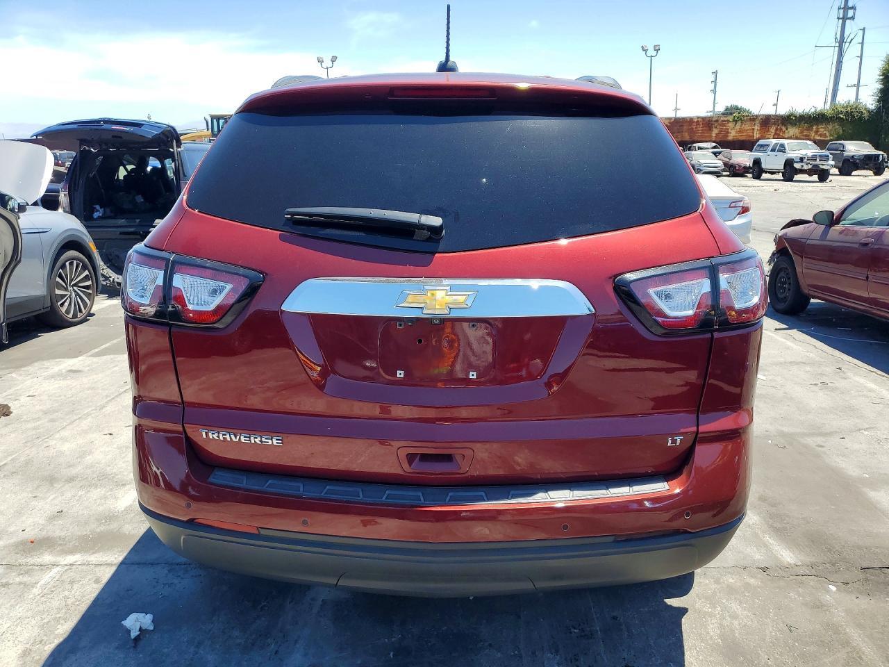2017 Chevrolet Traverse Lt - Image 6