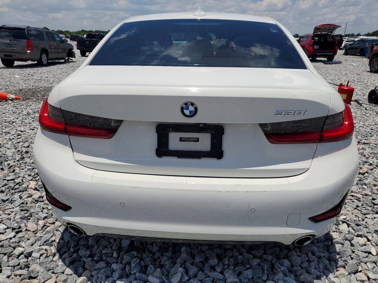 2020 BMW 330I - Фото 6