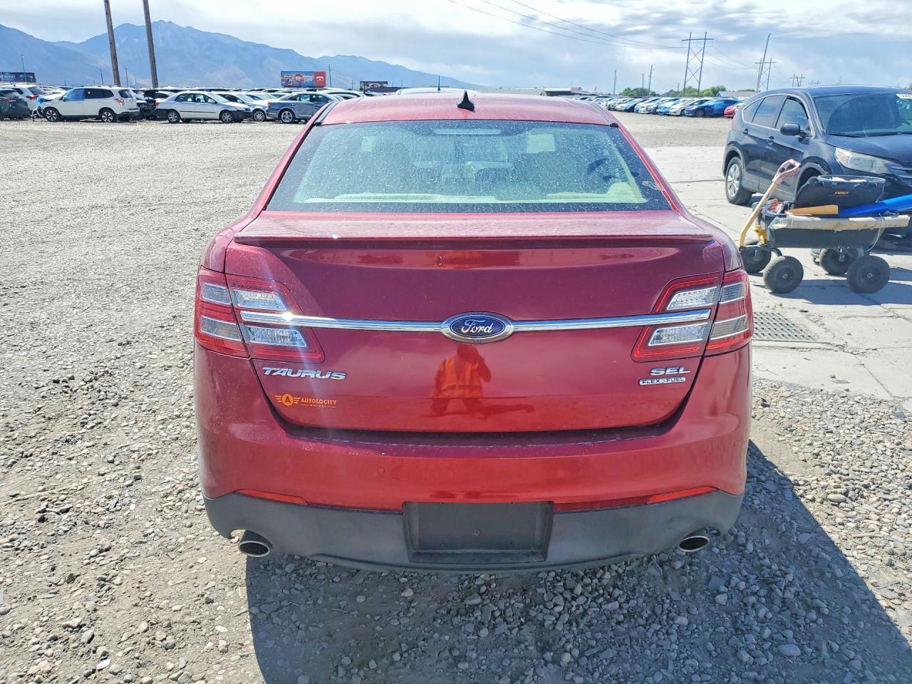 2016 Ford Taurus Sel - Фото 6