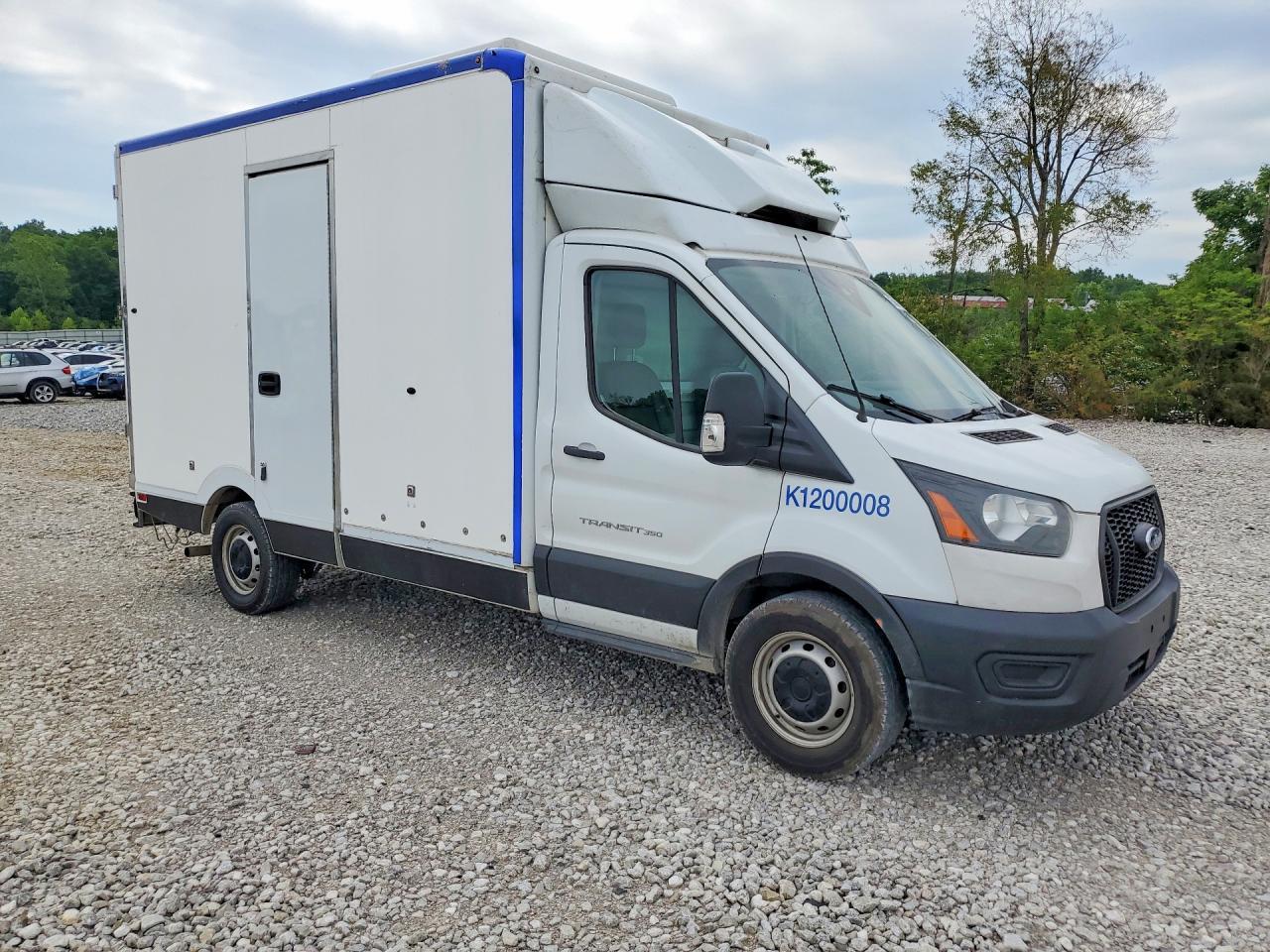 2020 Ford Transit Delivery Truck - Фото 4