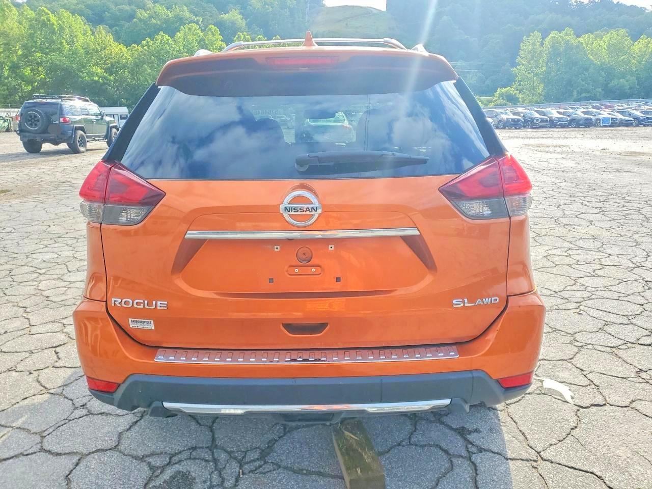 2018 Nissan Rogue S - Фото 6