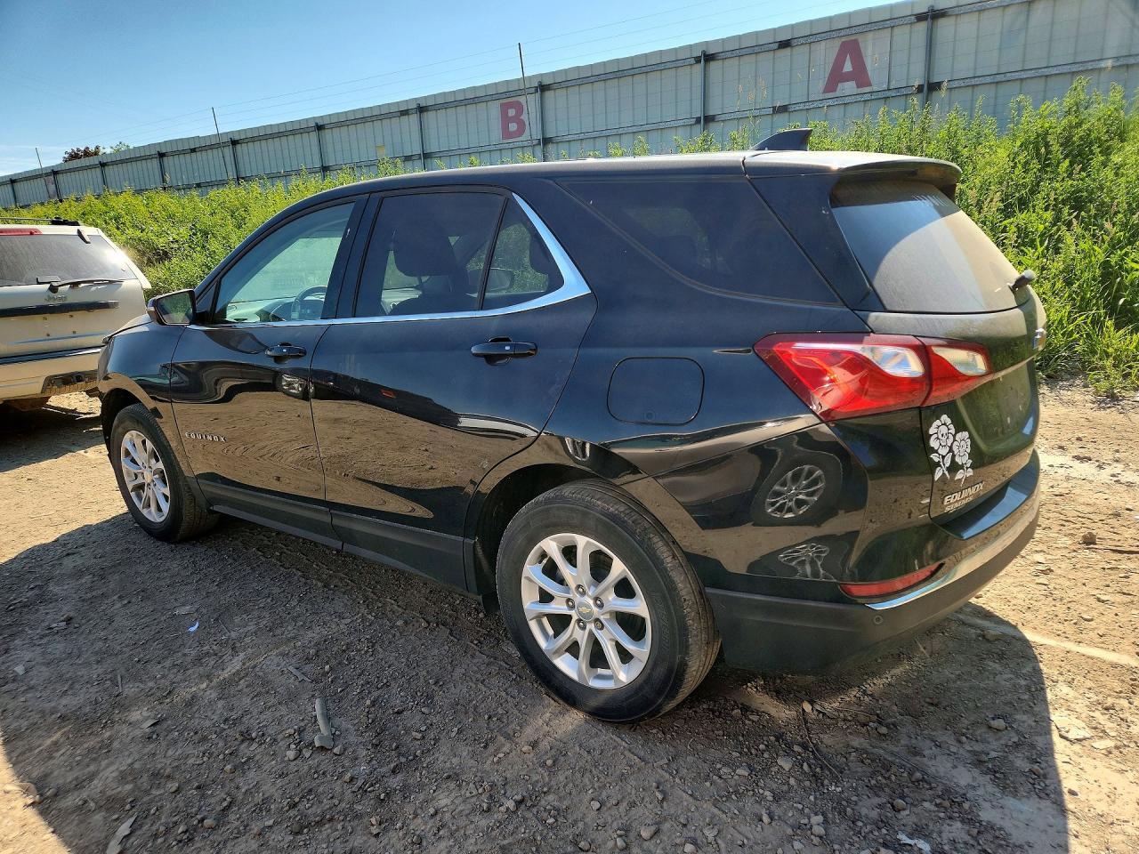2019 Chevrolet Equinox Lt - Image 2