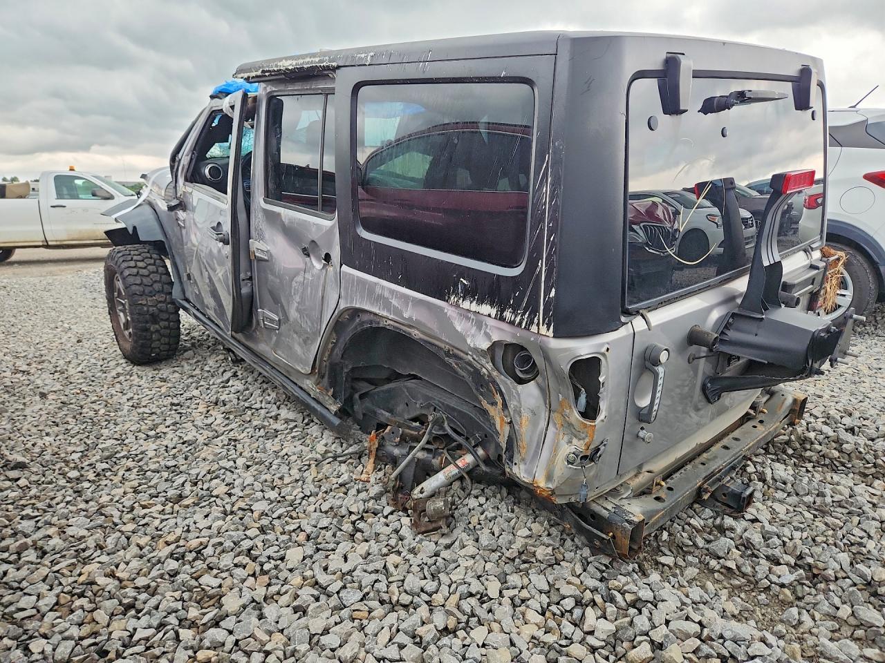 2014 Jeep Wrangler Unlimited Rubicon - Фото 2