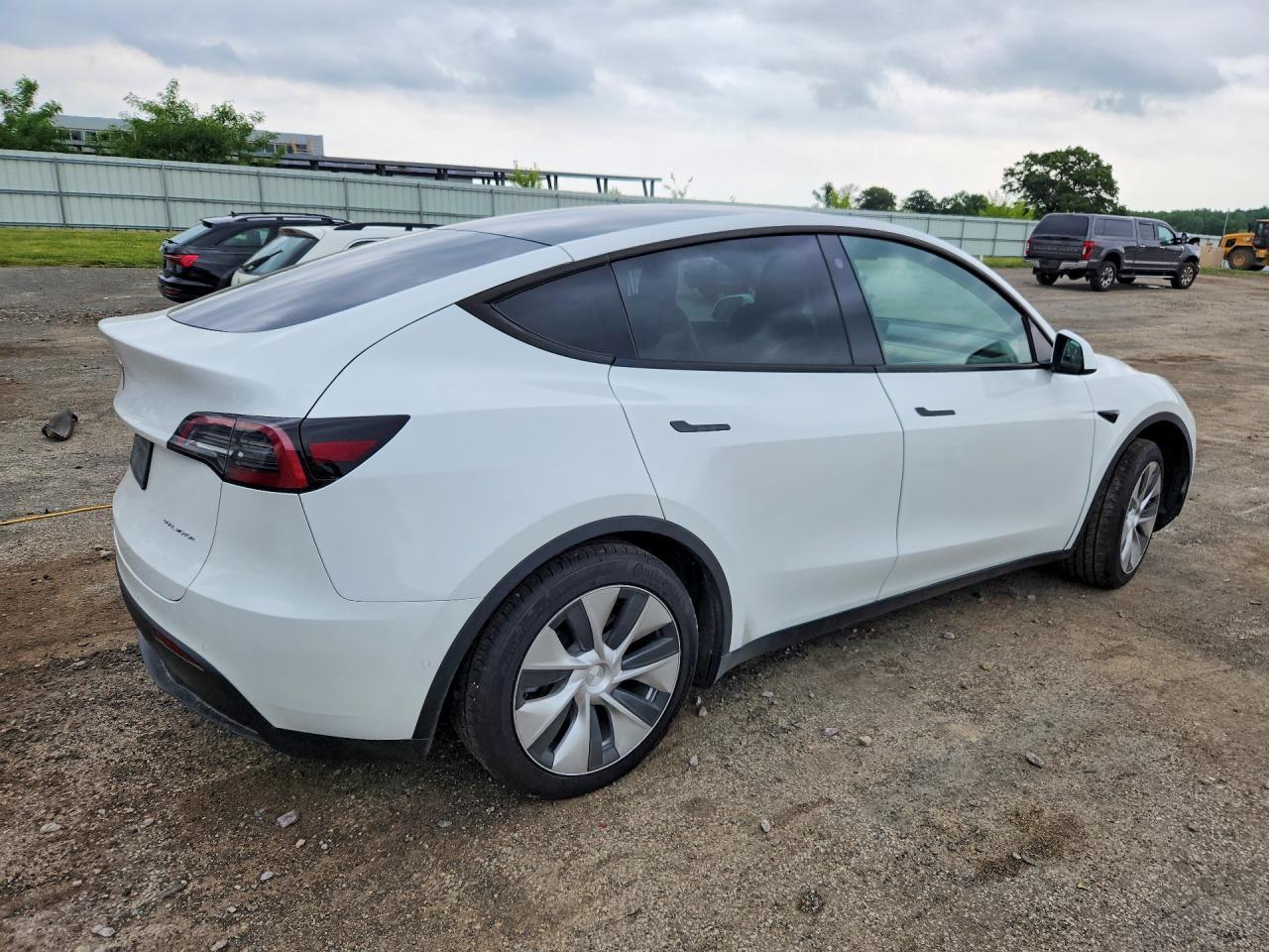 2021 Tesla Model Y - Фото 3
