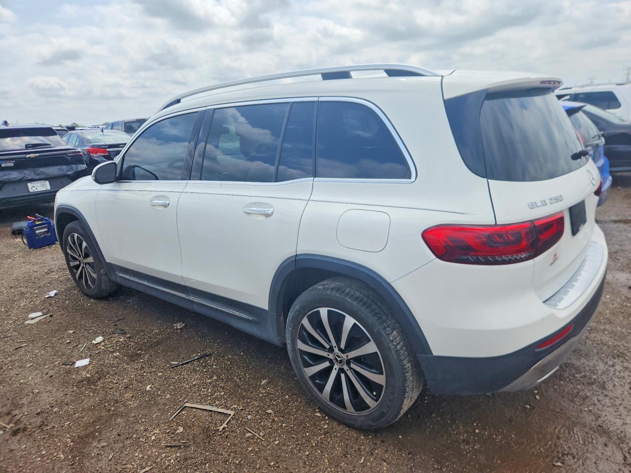 2021 Mercedes-Benz Glb 250 - Image 2