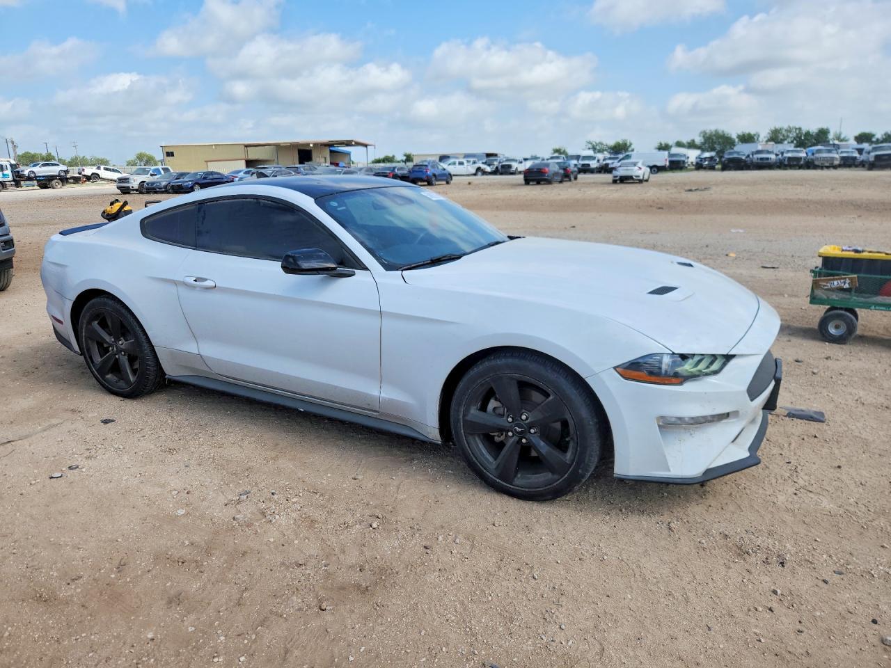 2021 Ford Mustang - Фото 4