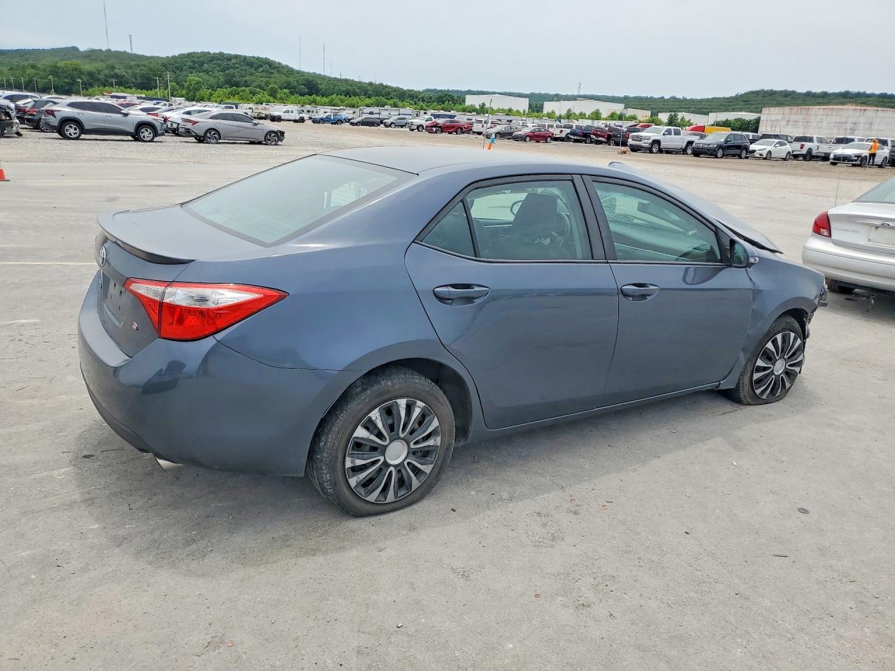 2015 Toyota Corolla S - Фото 3
