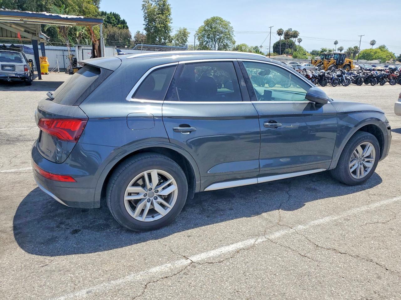 2020 Audi Q5 Premium - Image 3