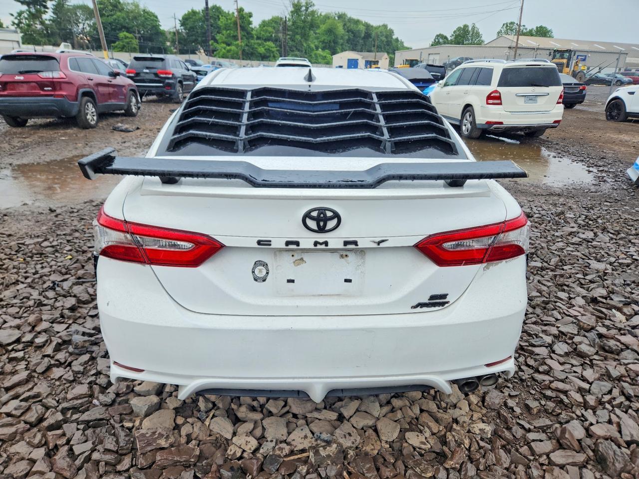 2019 Toyota Camry Se - Фото 6
