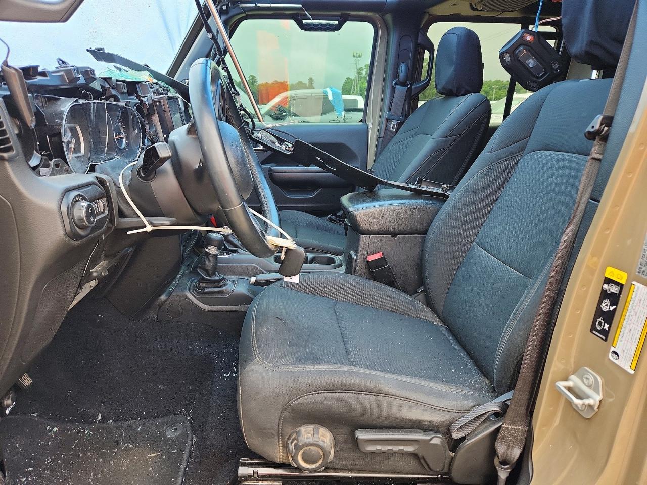 2020 Jeep Gladiator Sport - Image 7