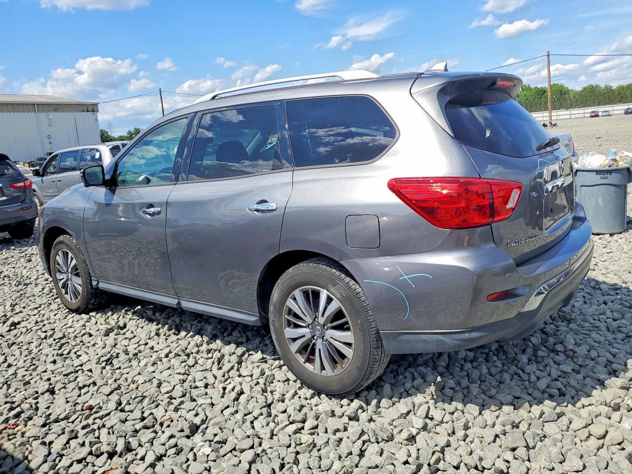 2020 Nissan Pathfinder Sl - Image 2
