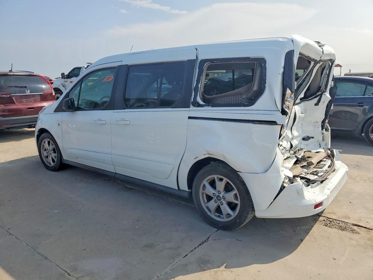 2014 Ford Transit Connect Xlt - Фото 2