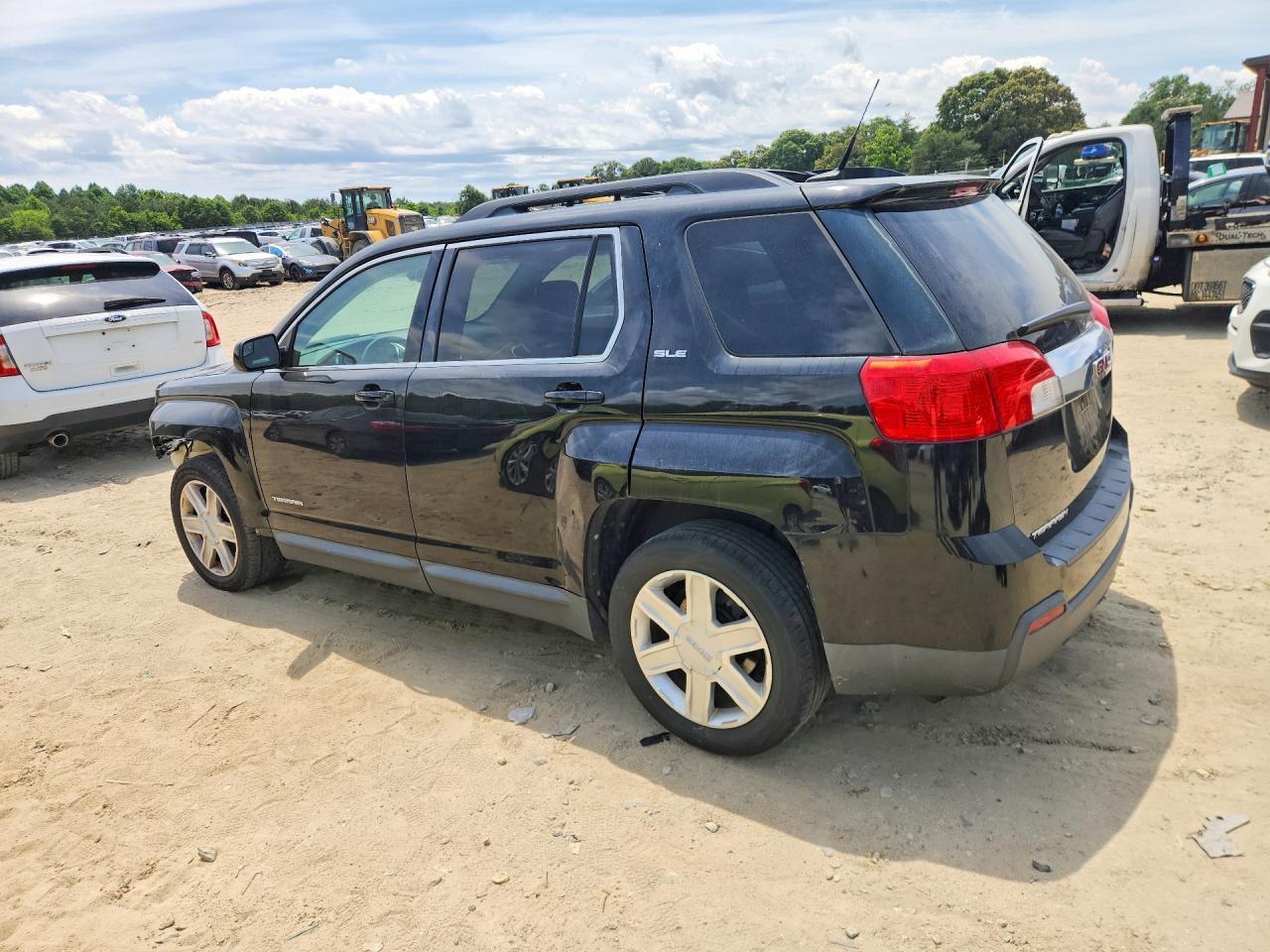 2012 GMC Terrain Sle - Image 2