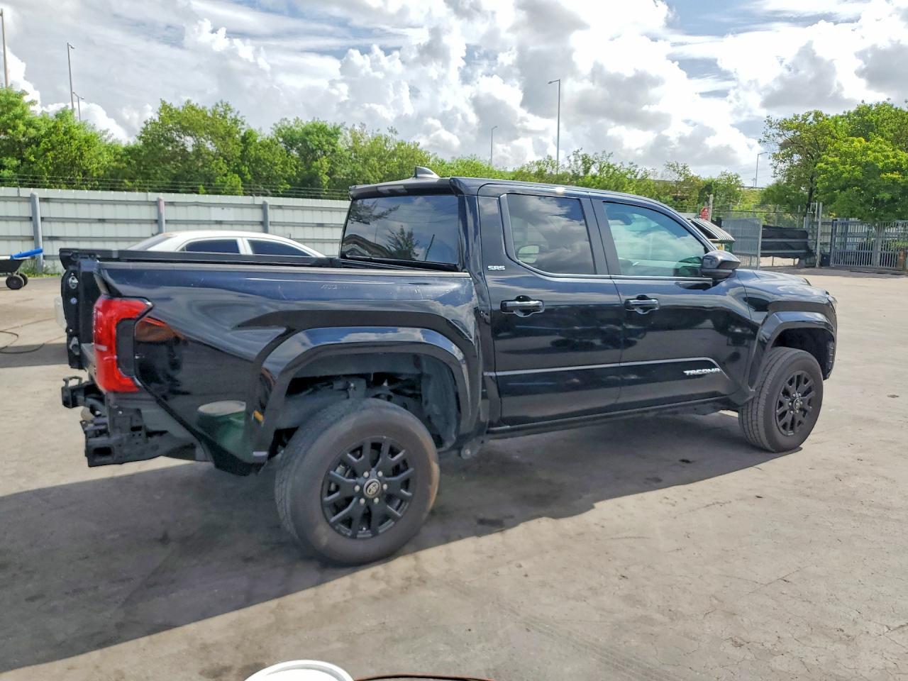 2024 Toyota Tacoma Sr5 - Image 3