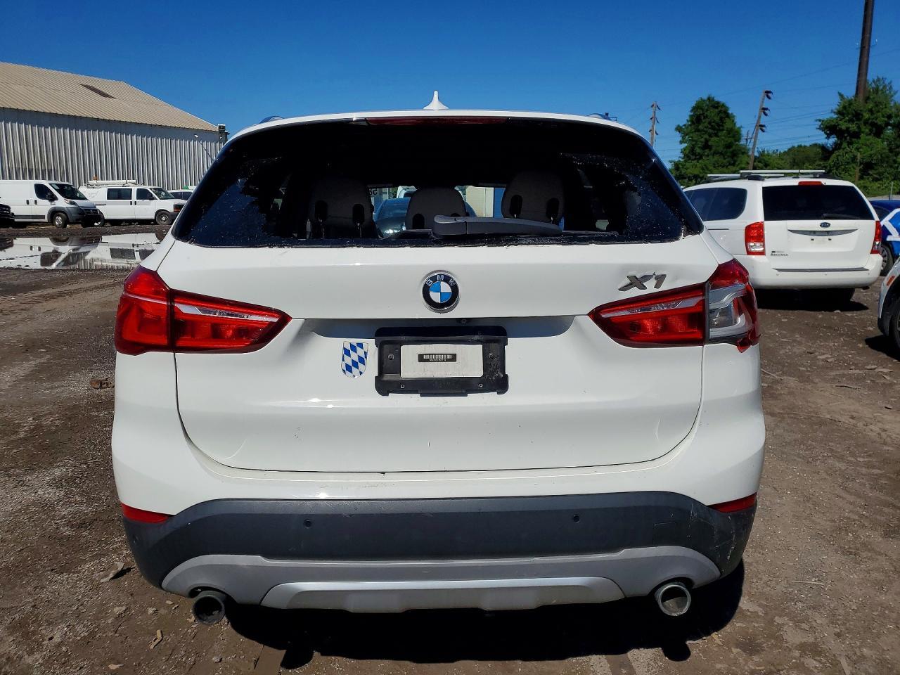 2017 BMW X1 xDrive28I - Фото 6