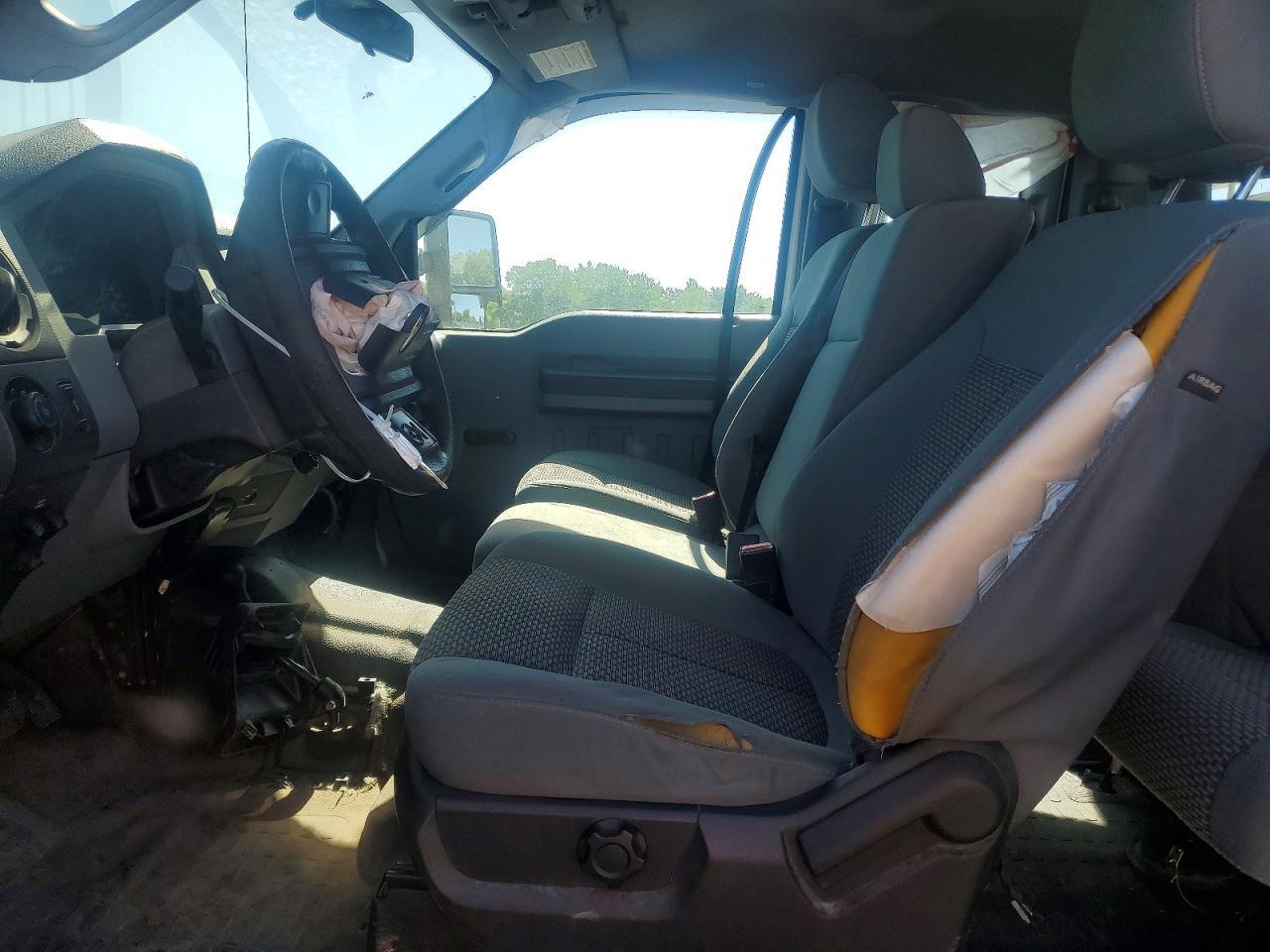 2013 Ford F250 Super Duty - Image 7