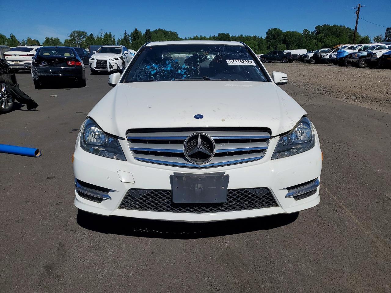 2013 Mercedes-Benz C 250 - Image 5