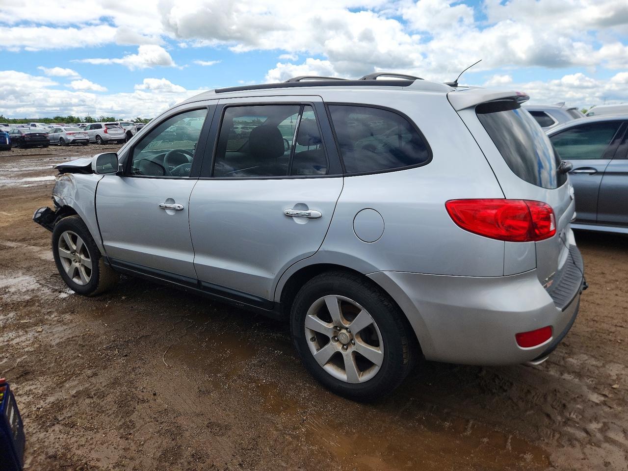 2009 Hyundai Santa Fe Limited - Image 2