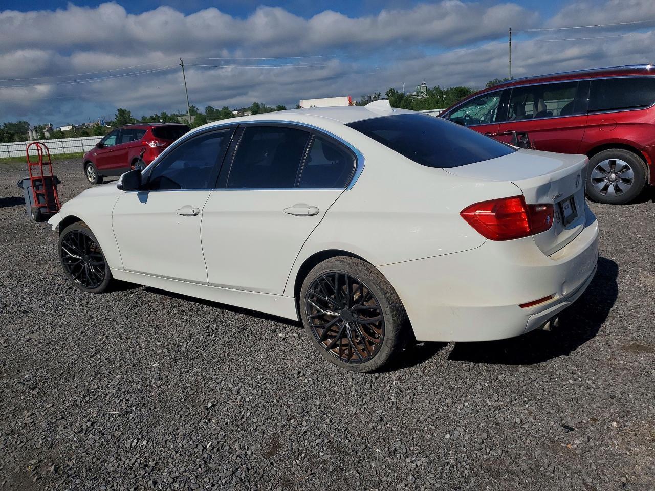 2014 BMW 328 Xi - Фото 2