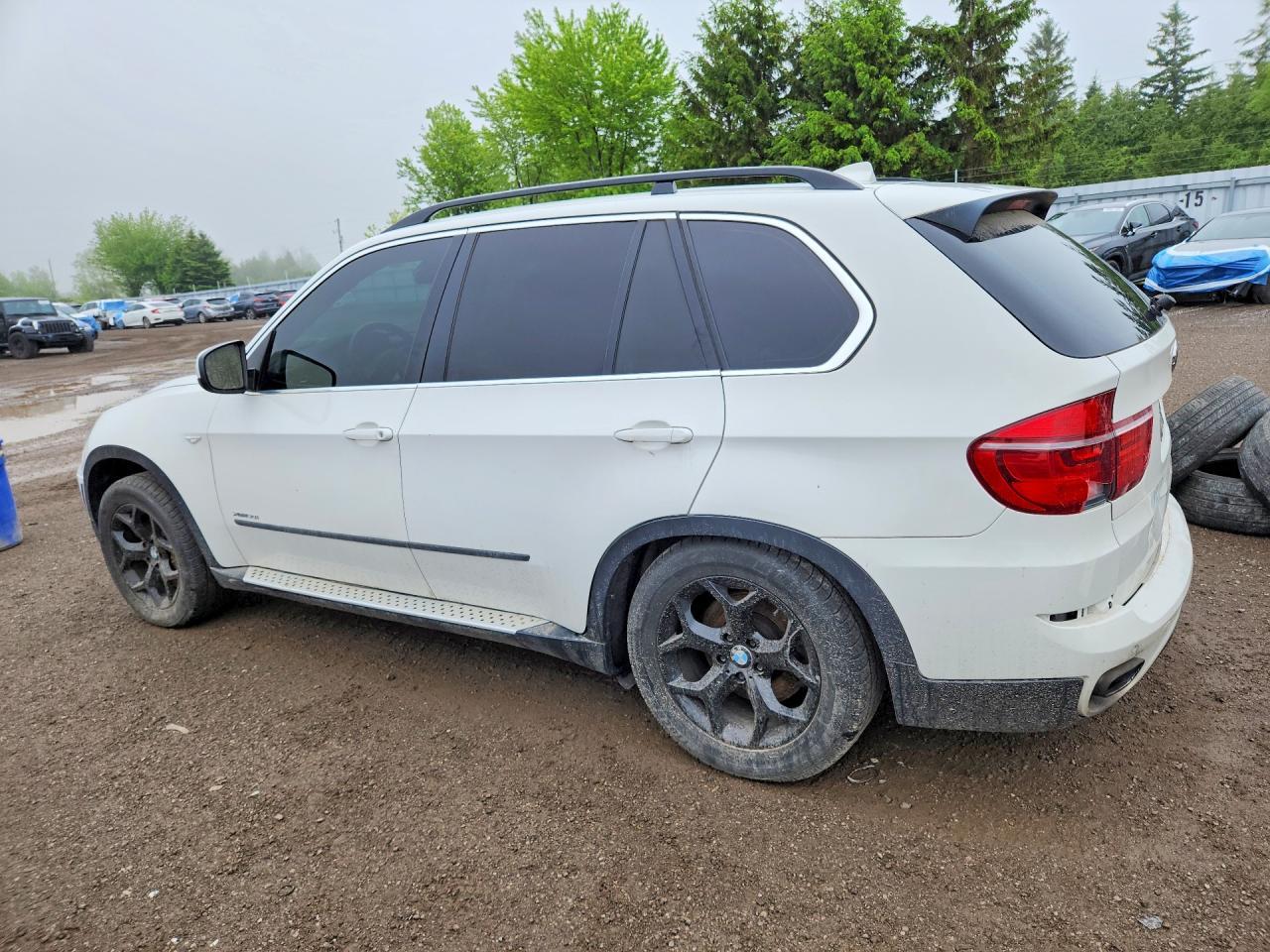 2011 BMW X5 xDrive50I - Фото 2