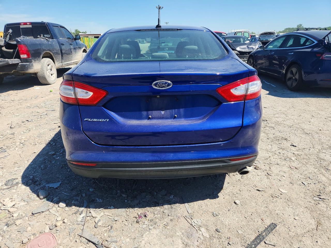 2016 Ford Fusion S - Фото 6