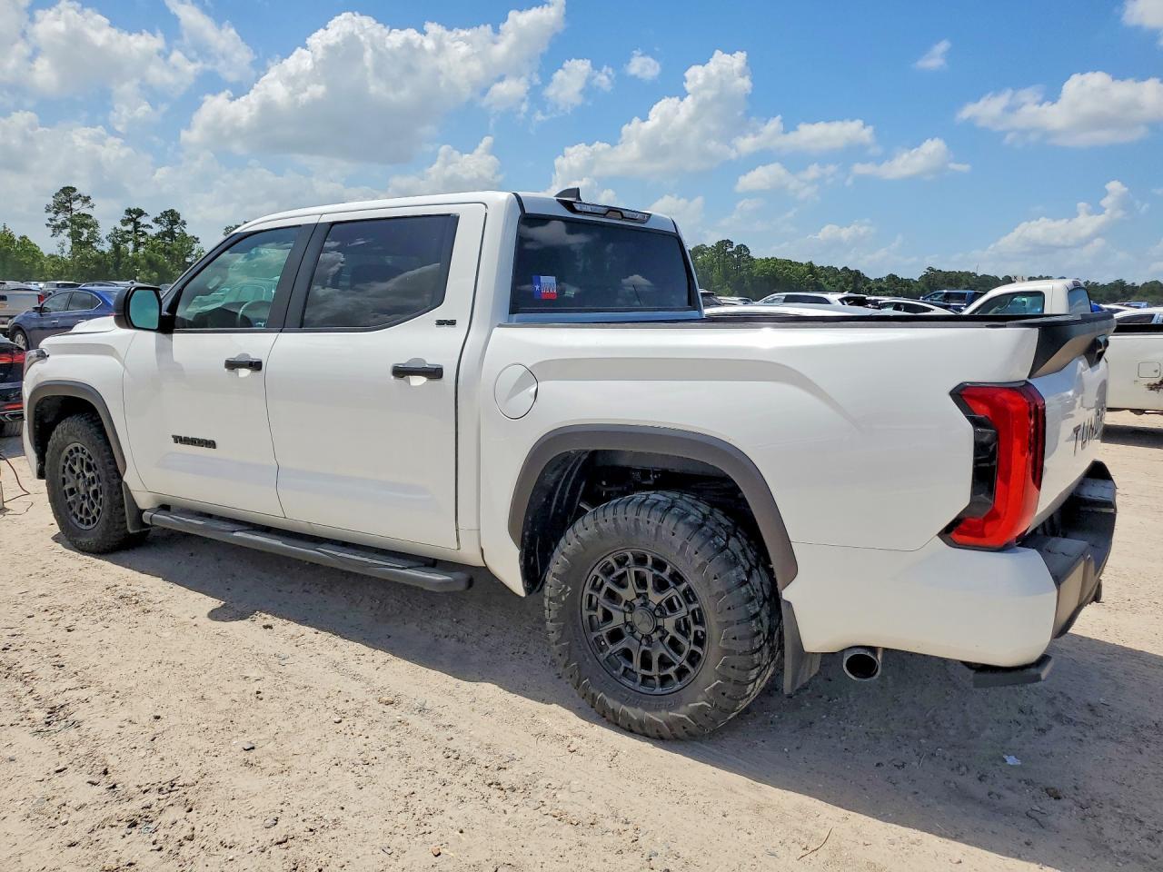 2026 Toyota Tundra Sr5 - Фото 2