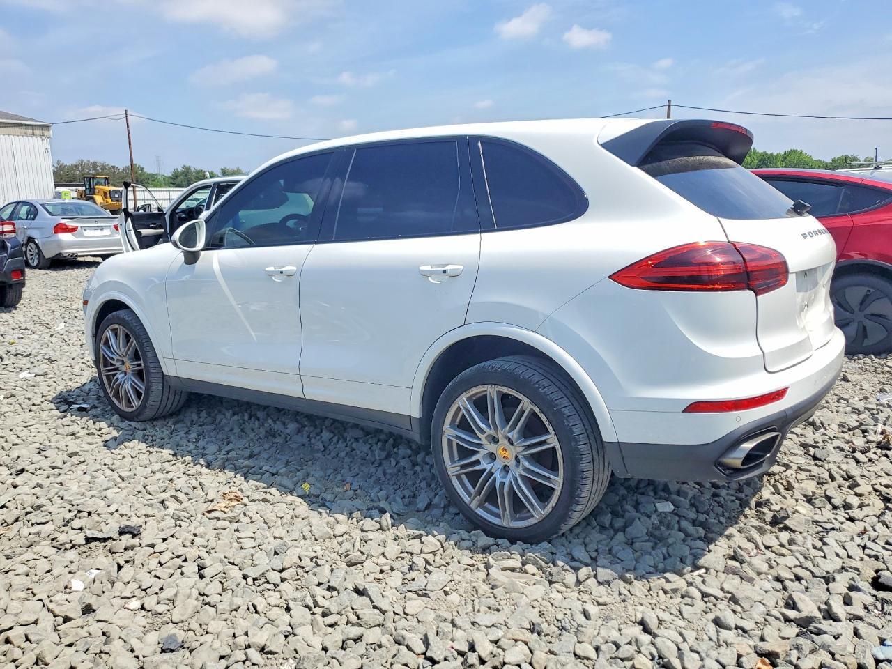 2017 Porsche Cayenne - Фото 2