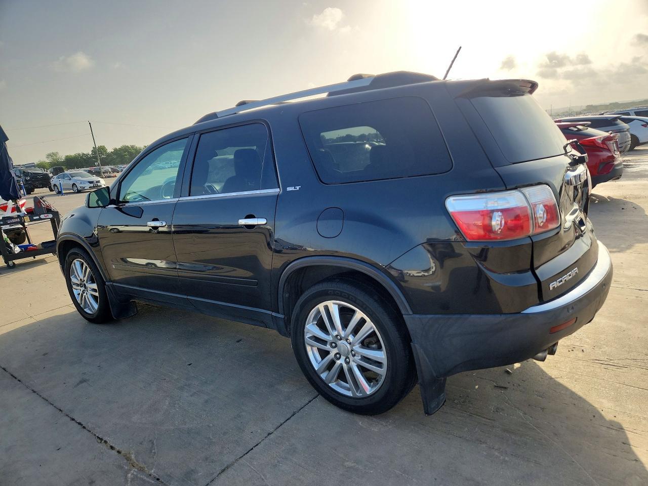 2010 GMC Acadia Slt-1 - Image 2