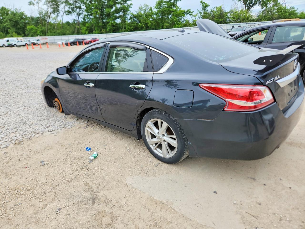 2013 Nissan Altima 2.5 - Фото 2
