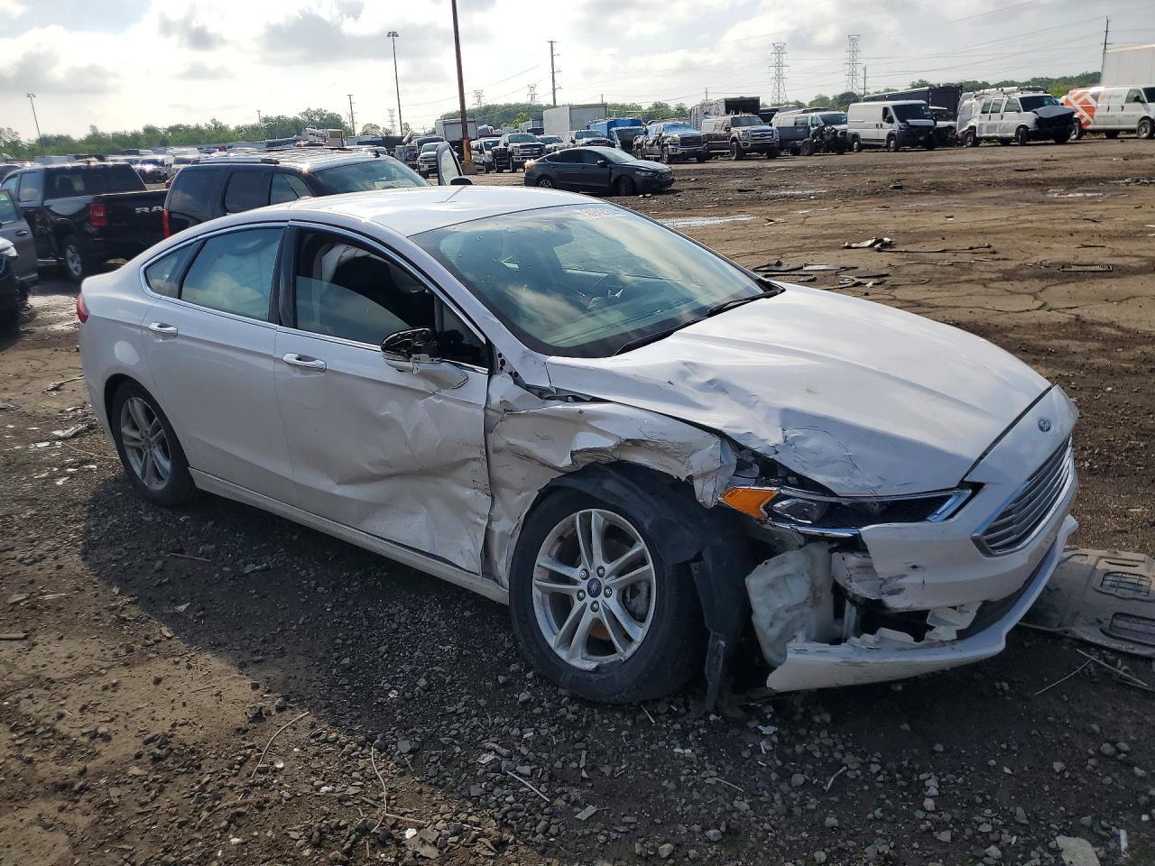 2018 Ford Fusion Se - Фото 4