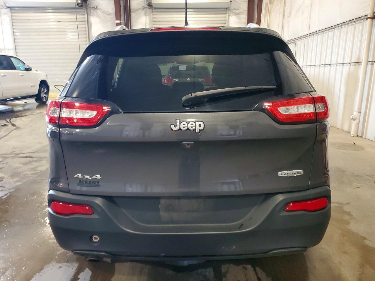 2015 Jeep Cherokee Latitude - Фото 6