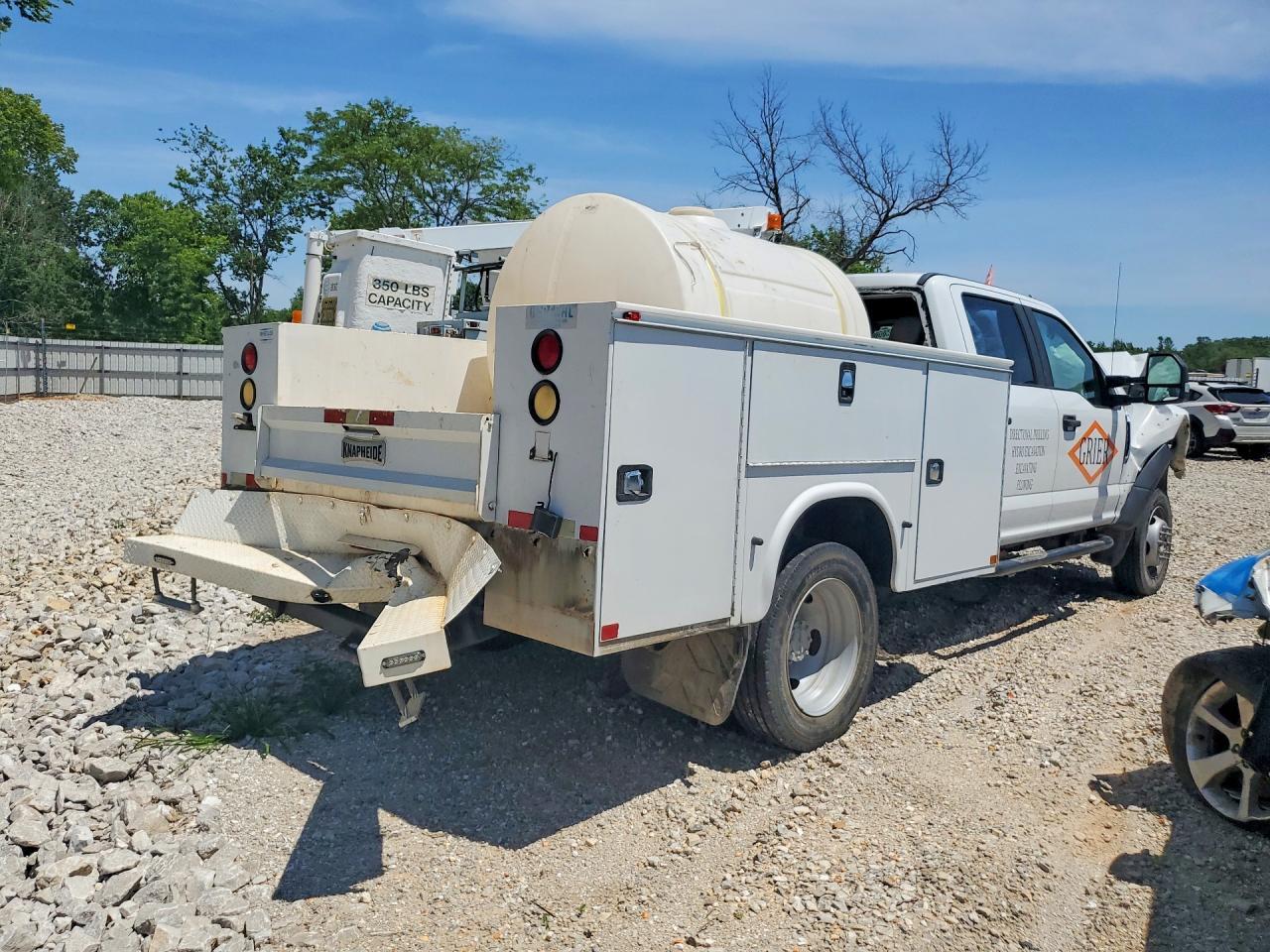 2017 Ford F450 - Image 3