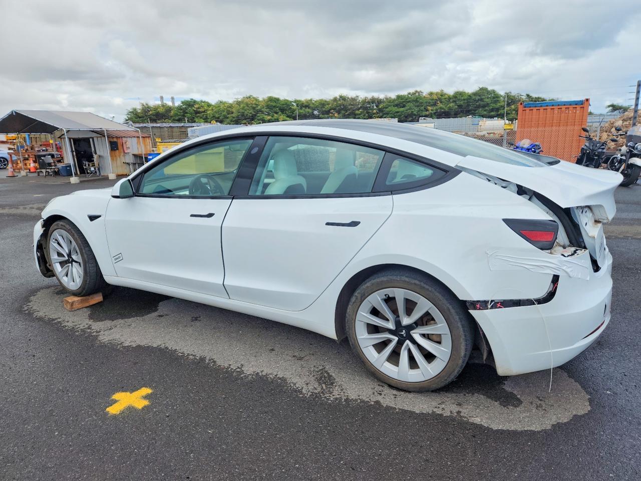 2023 Tesla Model 3 - Image 2