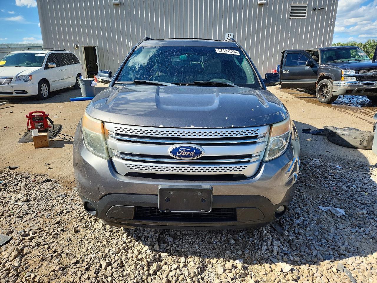 2011 Ford Explorer Xlt - Image 5
