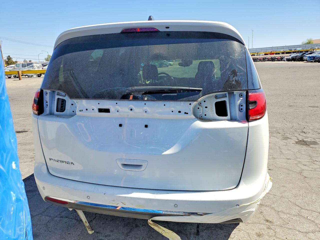 2024 Chrysler Pacifica Touring L - Фото 6