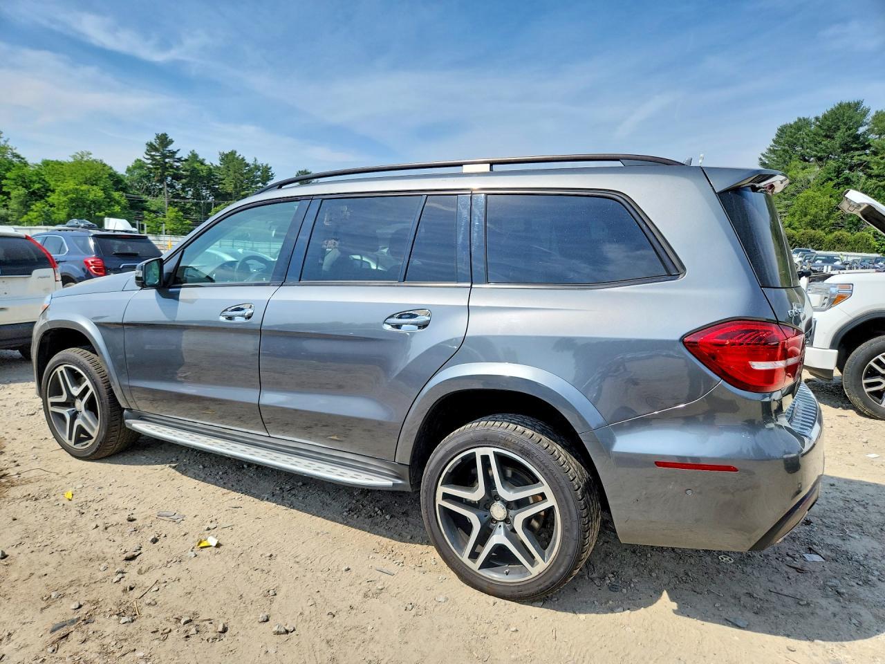 2017 Mercedes-Benz Gls 550 4Matic - Фото 2