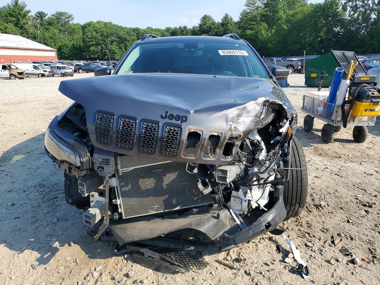 2019 Jeep Cherokee Latitude Plus - Image 5
