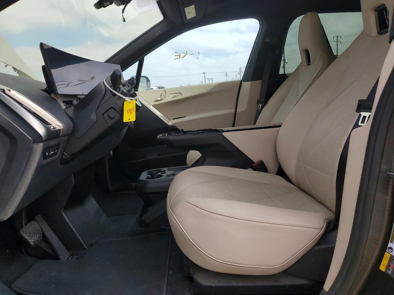 2024 BMW Ix xDrive50 - Фото 7