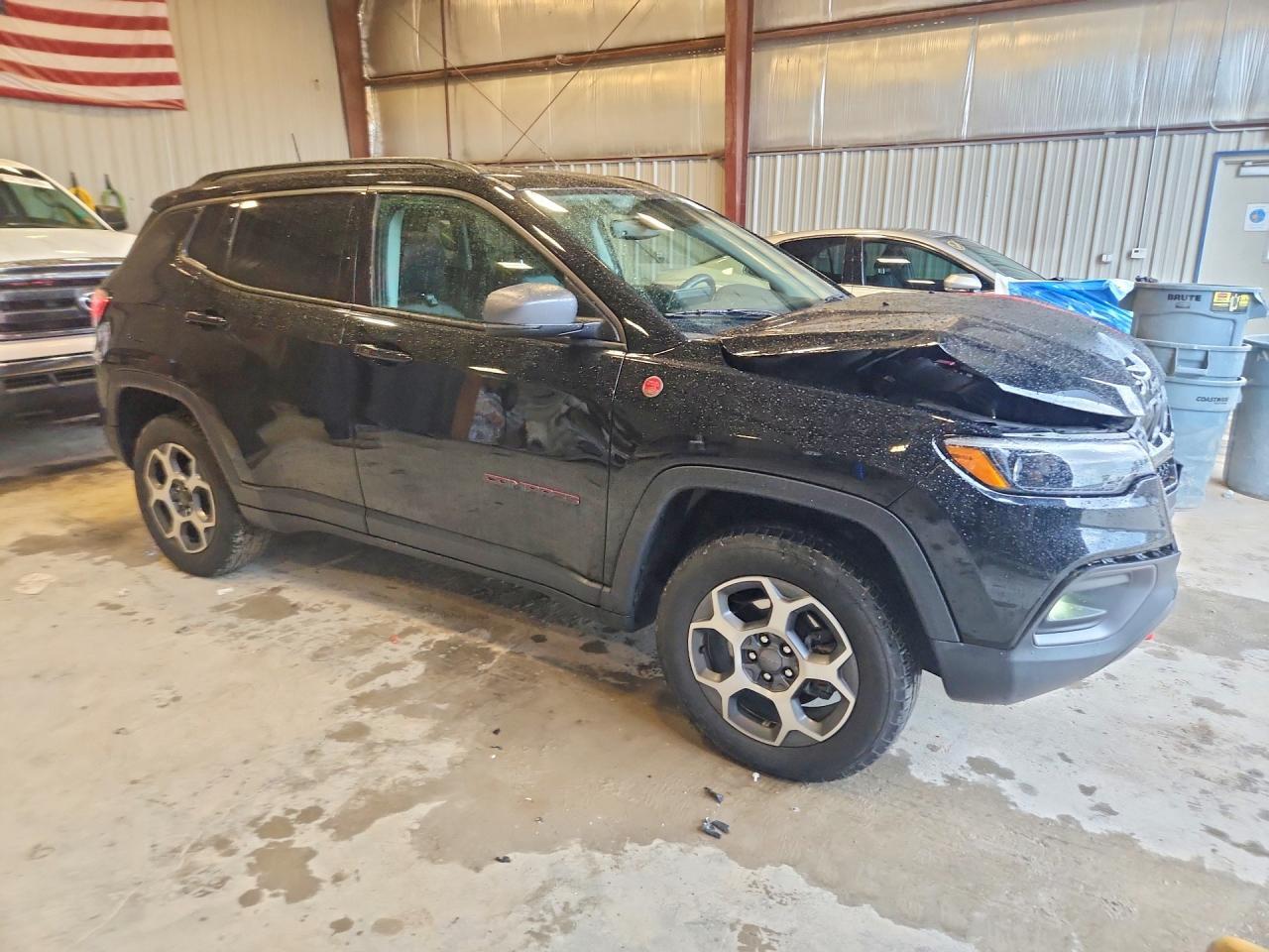 2022 Jeep Compass Trailhawk - Image 4