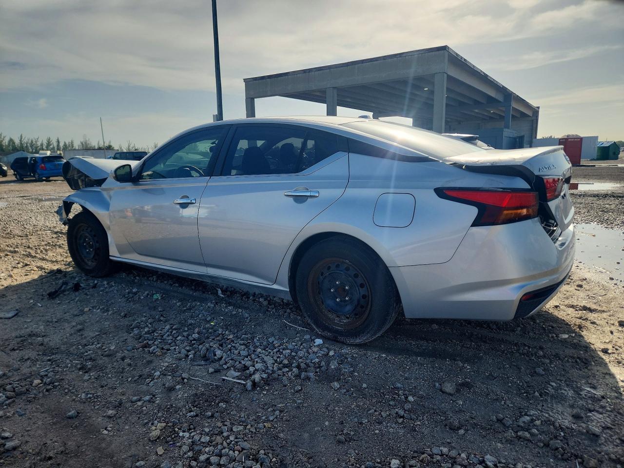 2020 Nissan Altima 2.5 S - Фото 2
