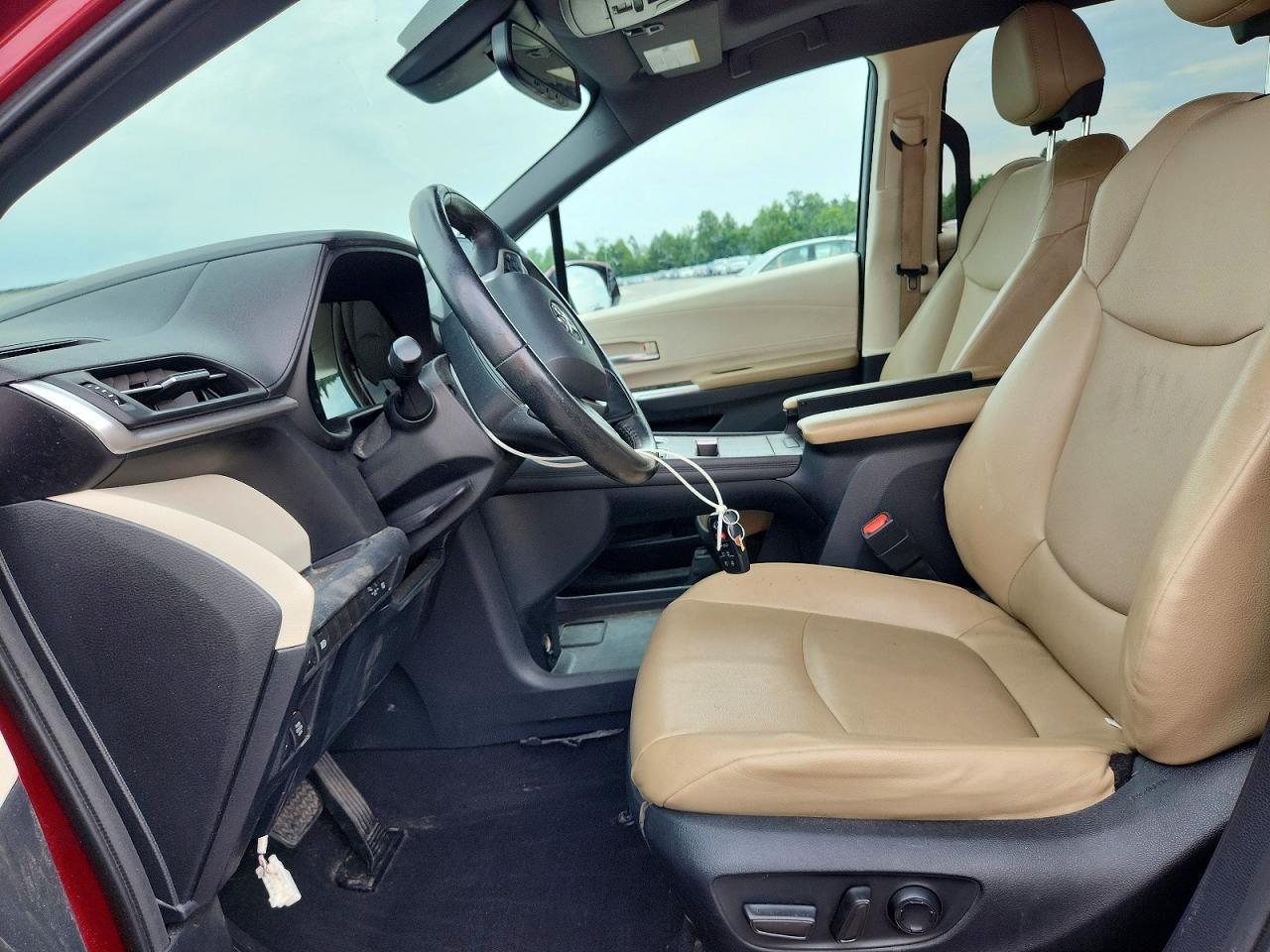 2022 Toyota Sienna Xle - Фото 7
