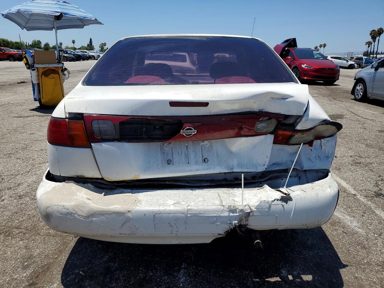 1998 Nissan Sentra Base - Фото 6