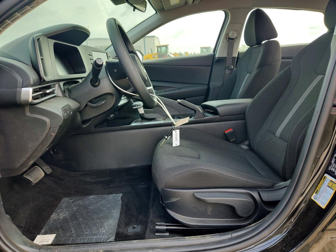 2026 Hyundai Elantra Se - Фото 7