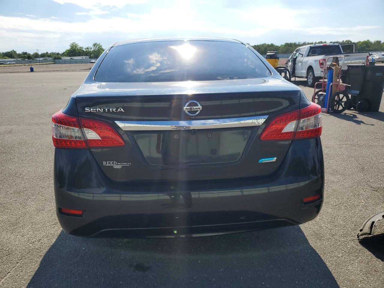 2014 Nissan Sentra S - Фото 6