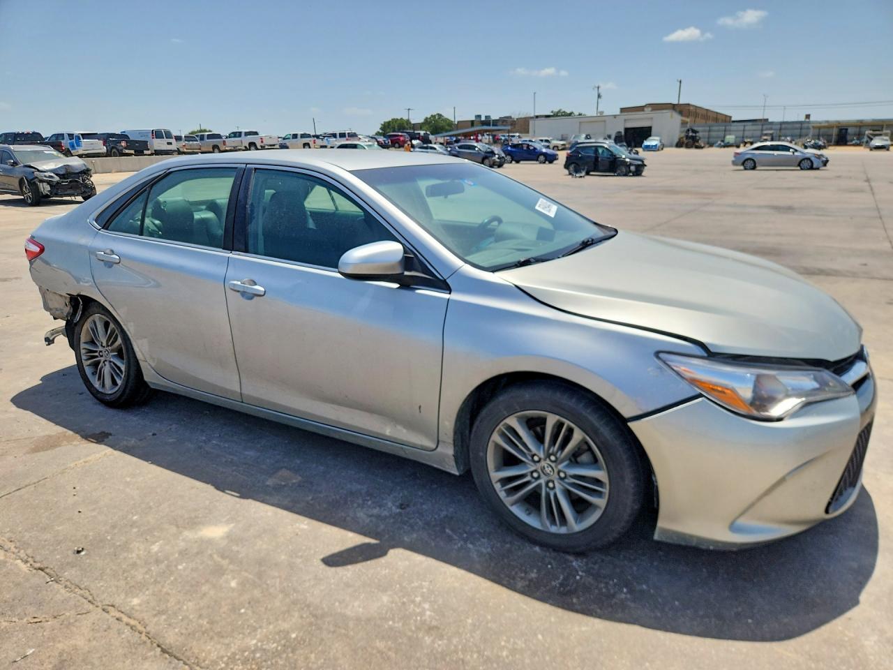 2015 Toyota Camry - Image 4