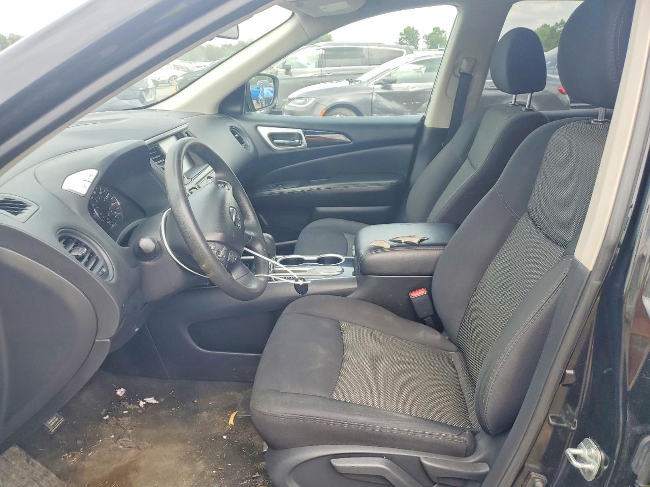 2019 Nissan Pathfinder S - Фото 7