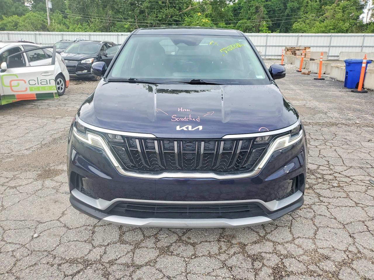 2023 Kia Carnival Lx - Фото 5