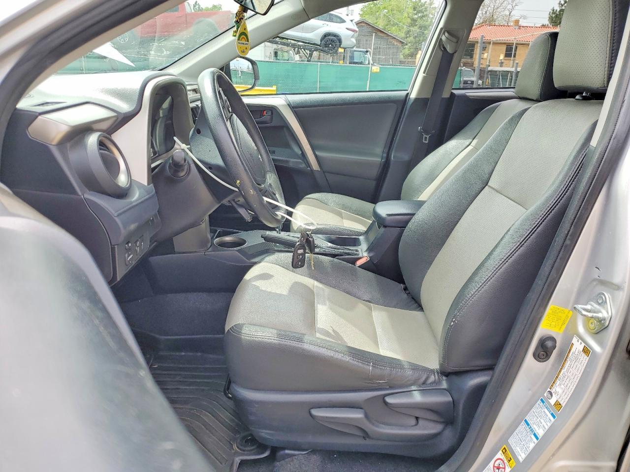 2015 Toyota Rav4 Le - Image 7