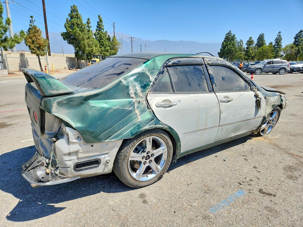 2004 Lexus Is 300 - Фото 3